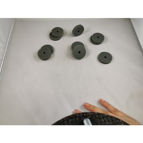 1 1/2″ × 1/4″ × 1/4″ - Resin Bonded Rubber Wheel (Extra Fine Grit)