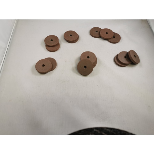 1 1/2″ × 3/16″ × 1/4″ - Resin Bonded Rubber Wheel (Fine Grit)